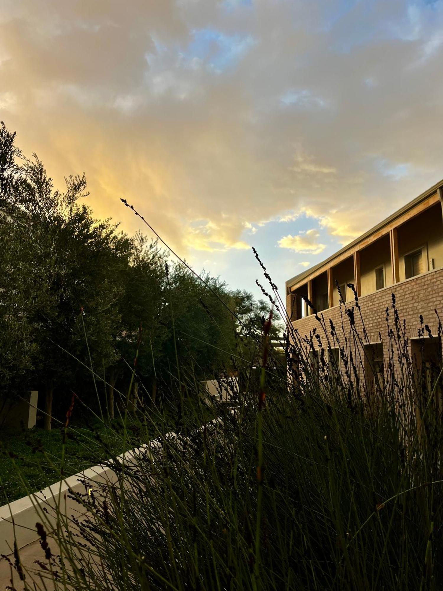 The Windhoek Luxury Suites Exterior foto